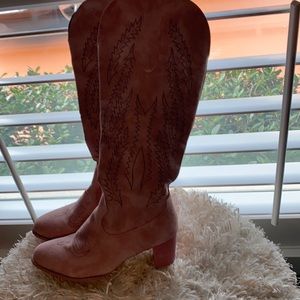 Women’s baby pink cowboy boots